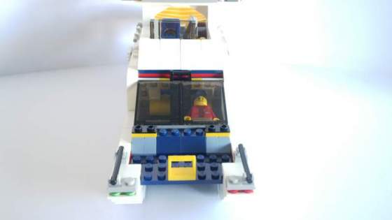 11Kirandulas-a-termeszetben-LEGO-CREATOR-31052.jpg