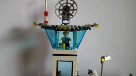 11Szokes-a-bortonszigetrol-LEGO-CITY-60130.jpg