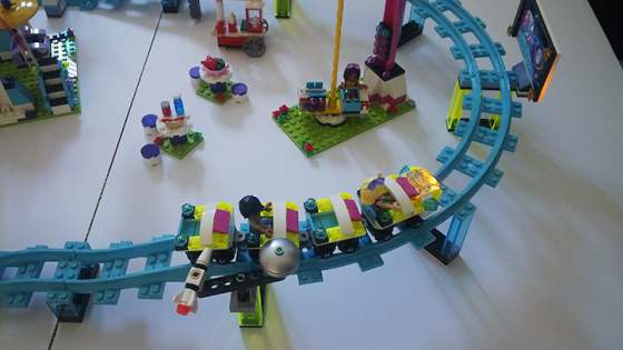 14-LEGO-FRIENDS-41130-vidamparki-kalandok.jpg