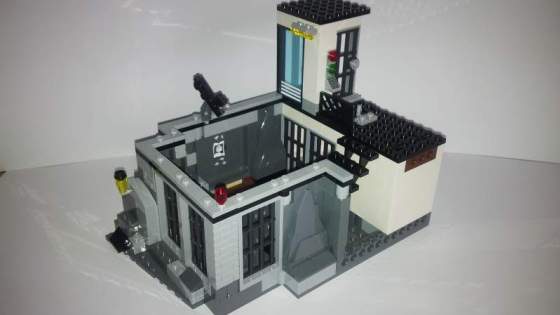 8Szokes-a-bortonszigetrol-LEGO-CITY-60130.jpg