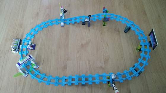 7-LEGO-FRIENDS-41130-vidamparki-kalandok.jpg