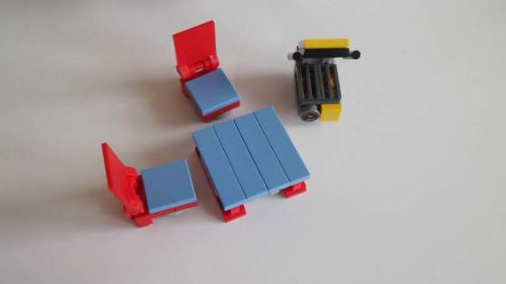 18Kirandulas-a-termeszetben-LEGO-CREATOR-31052.jpg