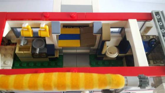 21Kirandulas-a-termeszetben-LEGO-CREATOR-31052.jpg