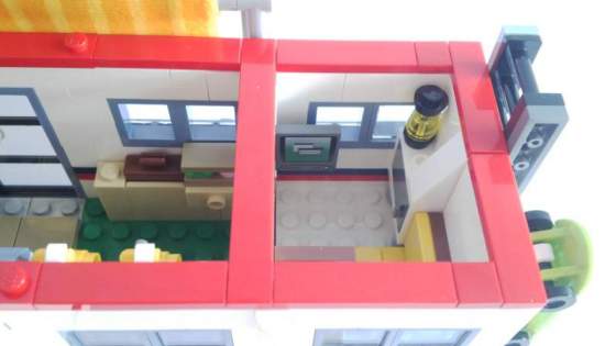 23Kirandulas-a-termeszetben-LEGO-CREATOR-31052.jpg