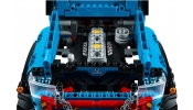LEGO Technic 42070 6x6-os terepjáró vontató
