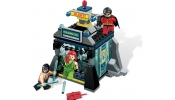 LEGO Super Heroes 6860 The Batcave (DC)