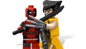 LEGO Super Heroes 6866 Wolverine’s™ Chopper Showdown
