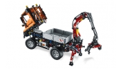 LEGO Technic 8110 Mercedes-Benz Unimog U 400