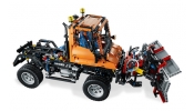 LEGO Technic 8110 Mercedes-Benz Unimog U 400